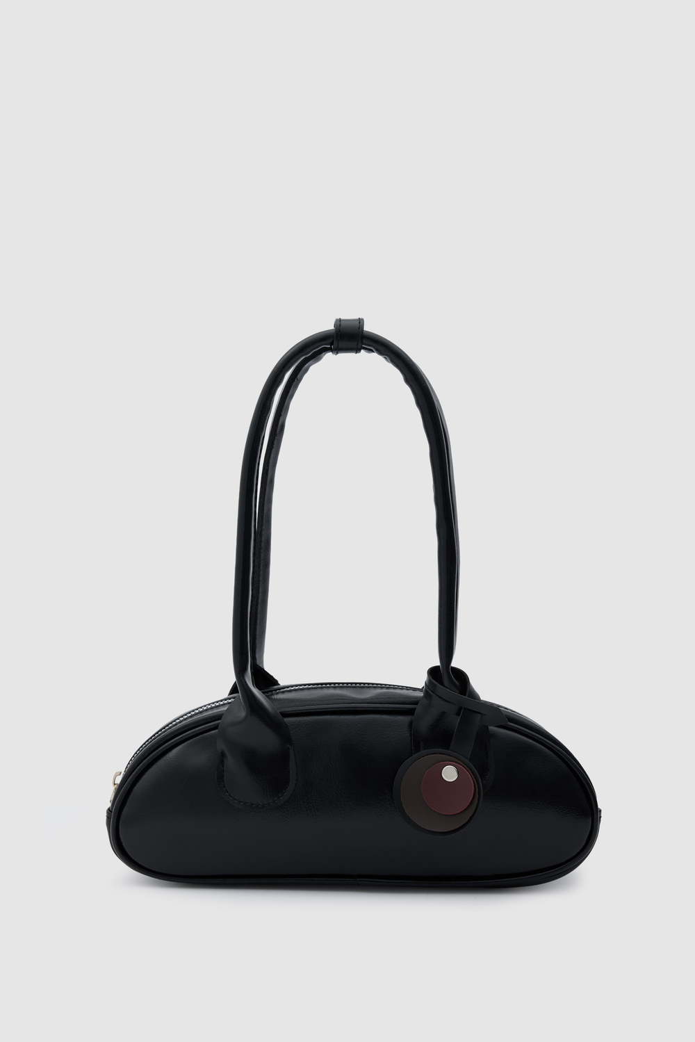 Lisse Charmlı Oval Baget Çanta Siyah