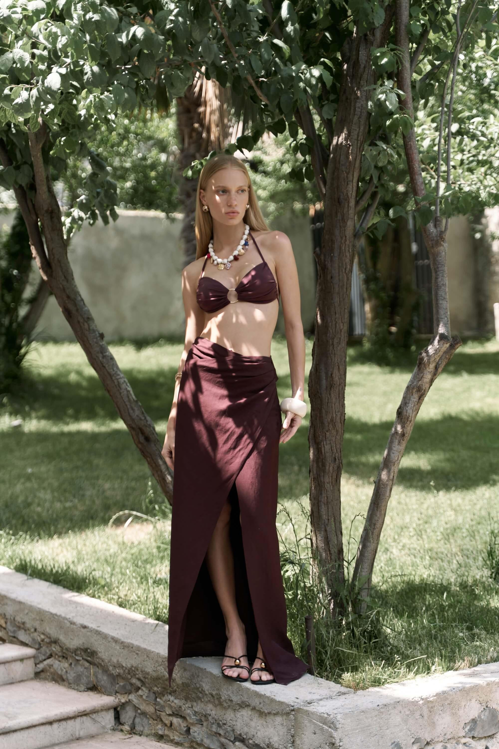 Fabriyonto Asimetrik Bordo Uzun Etek