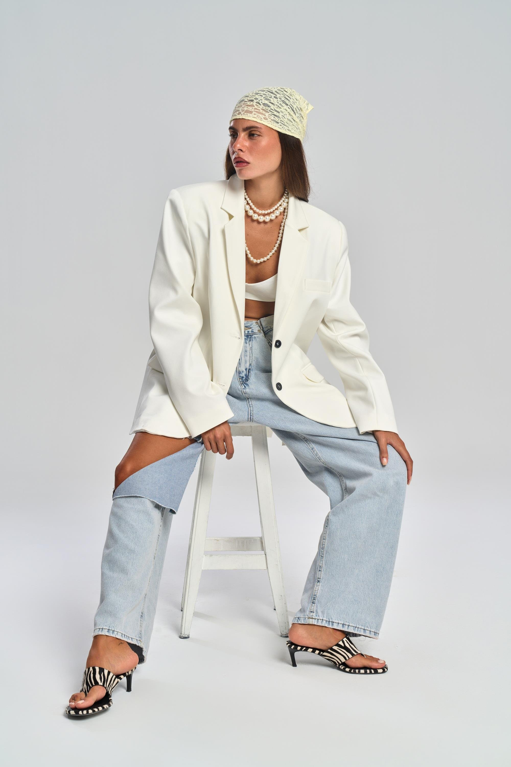 Garbo Yırtık Detay Mavi Jean Pantolon