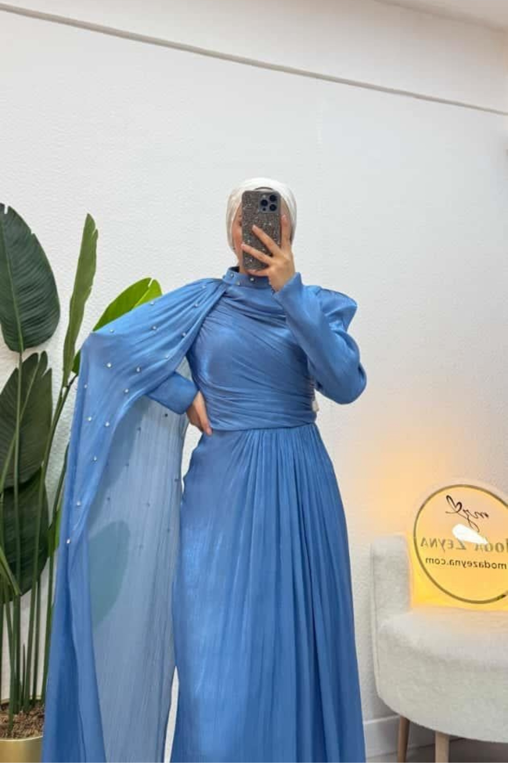 Sofya Couture Mavi Taş İşlemeli Pelerin Abiye
