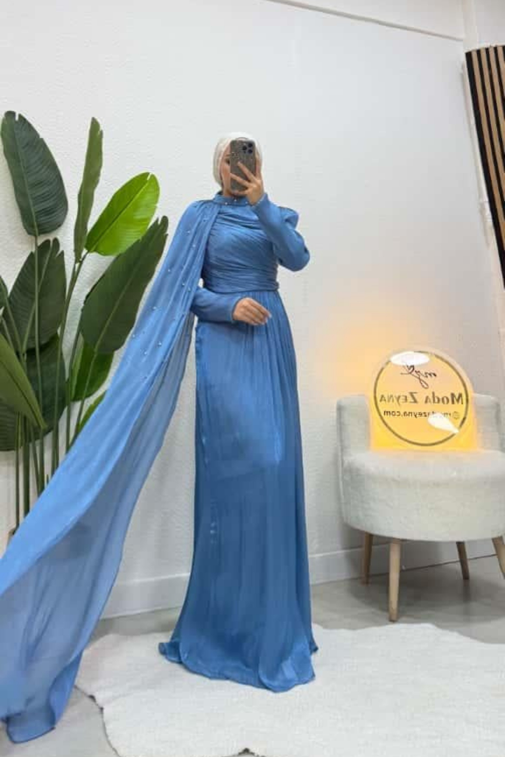 Sofya Couture Mavi Taş İşlemeli Pelerin Abiye