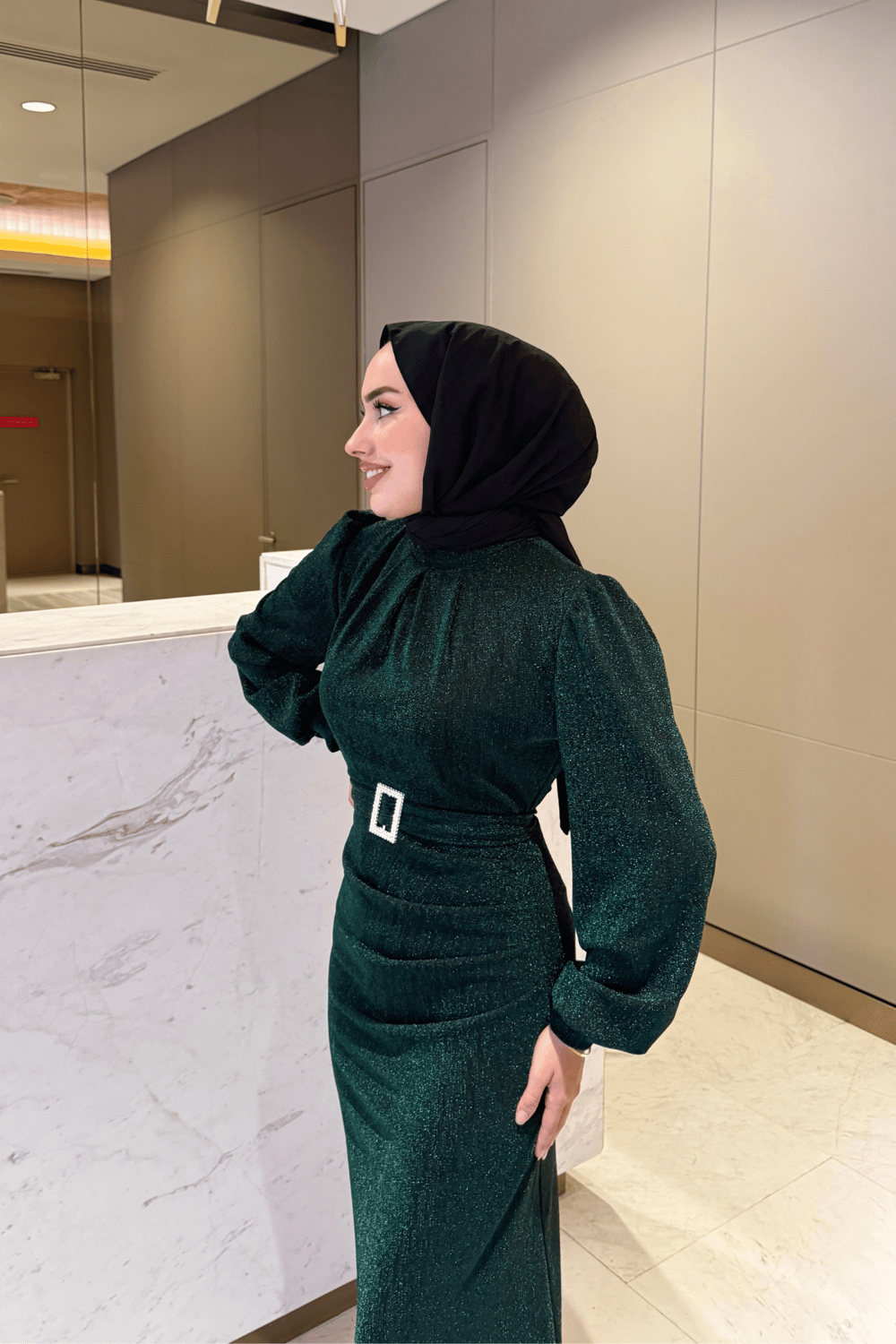 Zerafet Tokalı Zümrüt Simli Jakar Tesettür Elbise