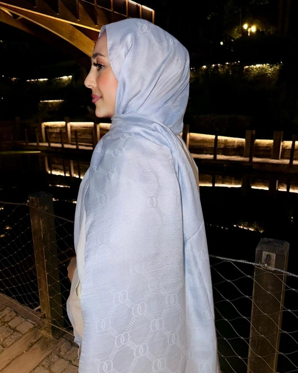 Bebe Mavi Imannoor Monogram Zincir Desen Pamuk Jakar Şal
