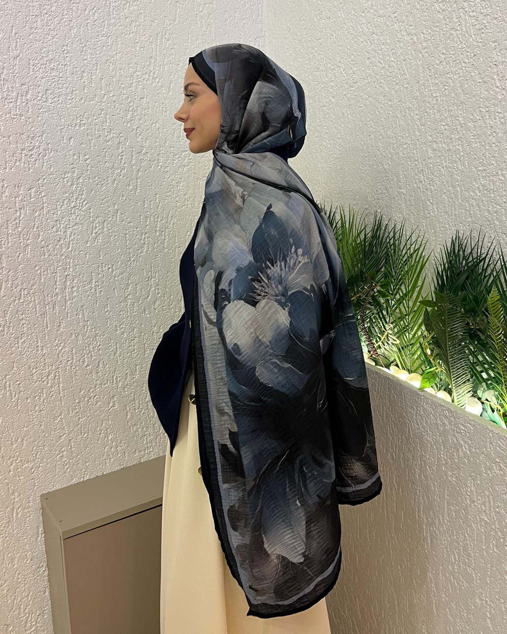 Buz Mavi Floral Desenli Müslin Şal