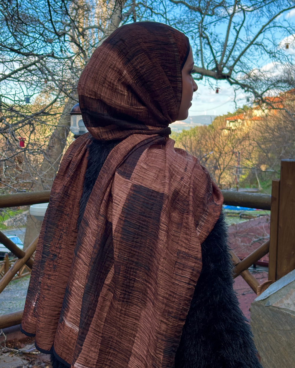 Camel Gölge Desenli Müslin Şal