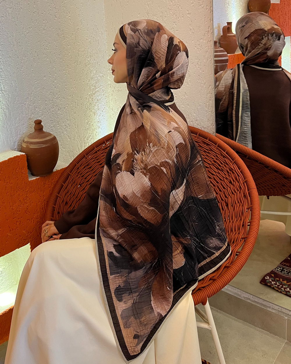 Ekru Floral Desenli Müslin Şal