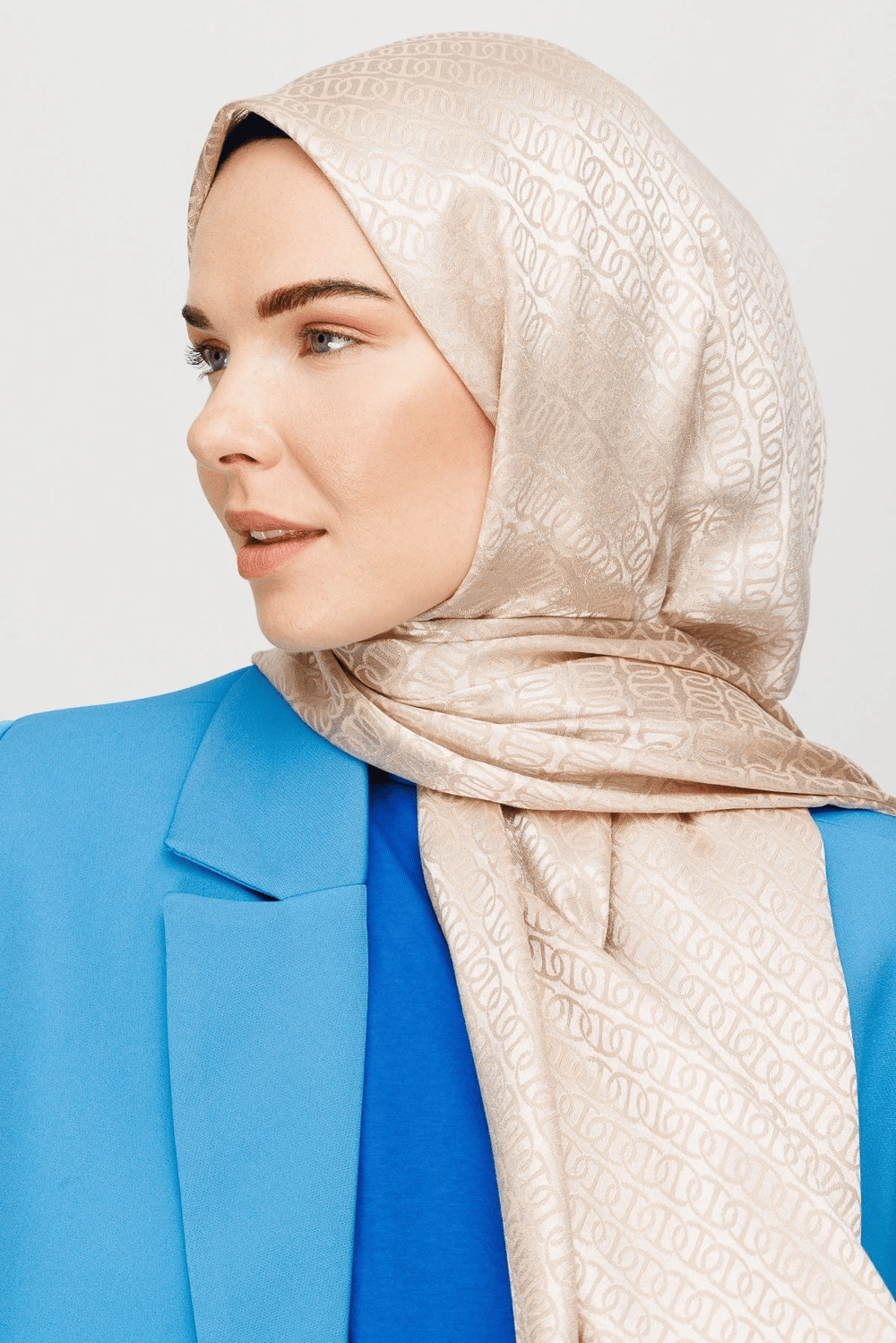 Forever Desen Parlak Jakar Şal - Bej