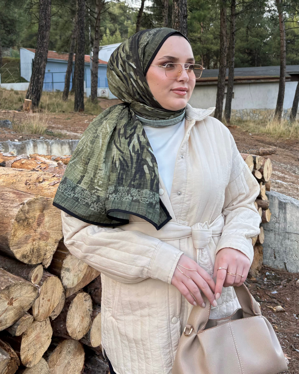 Haki Cevher Desenli Müslin Şal