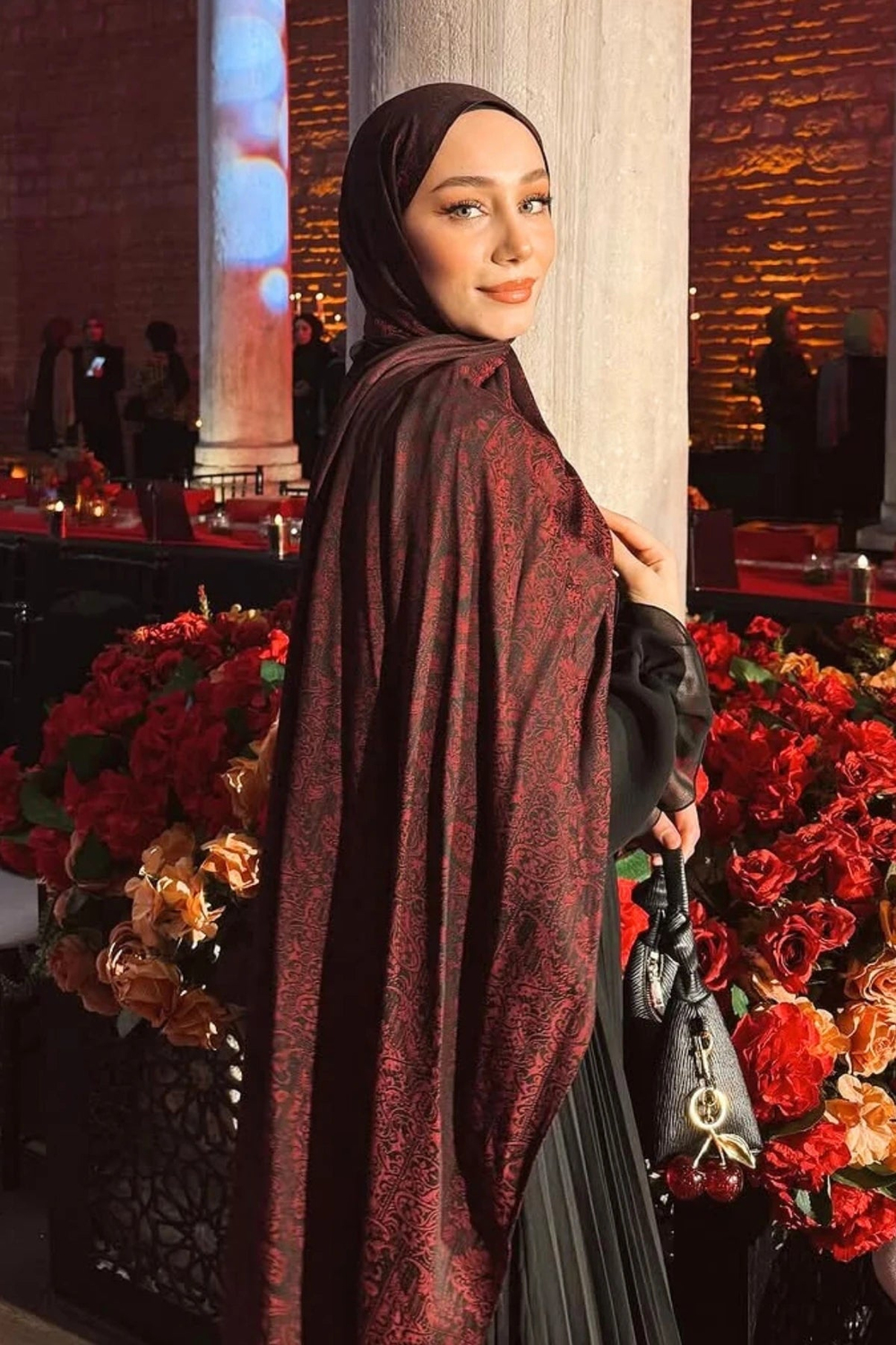 Henna Desen Çift Taraflı Şal - Siyah-Bordo