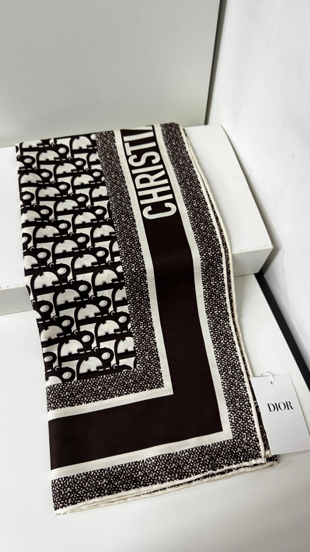 İthal Acı Kahve CD Monogram Desen Twill İpek Eşarp