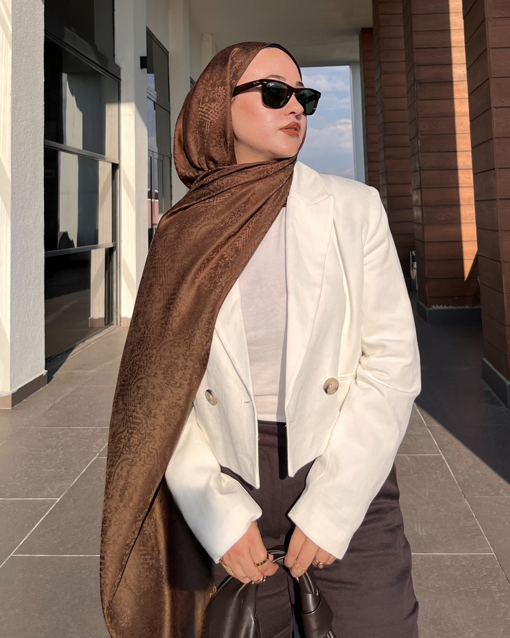 Kahverengi Lavin Desen Jakar Şal