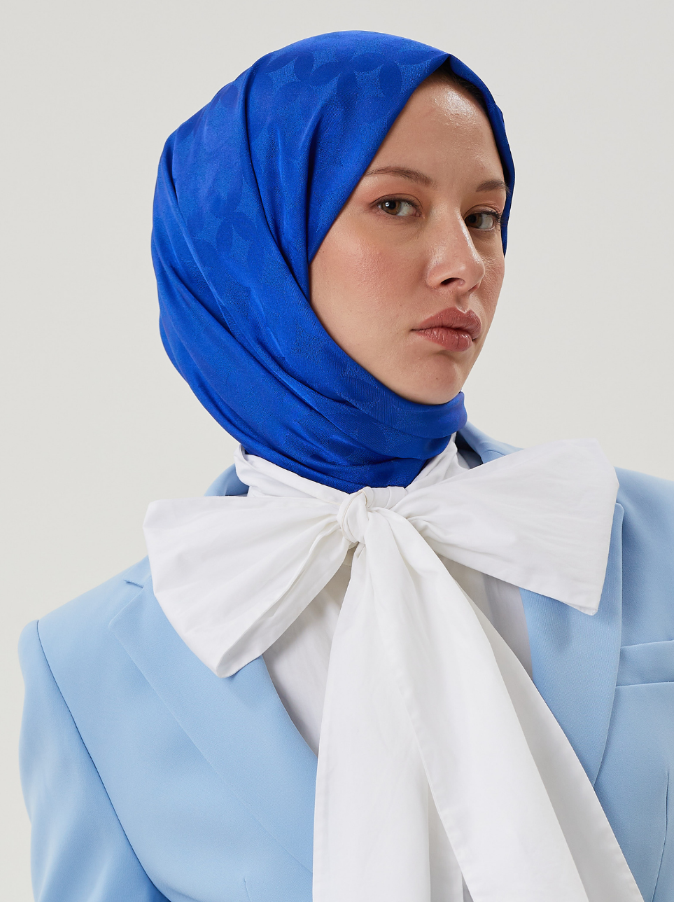 Saks Mavisi Rise Desen Jakar Şal