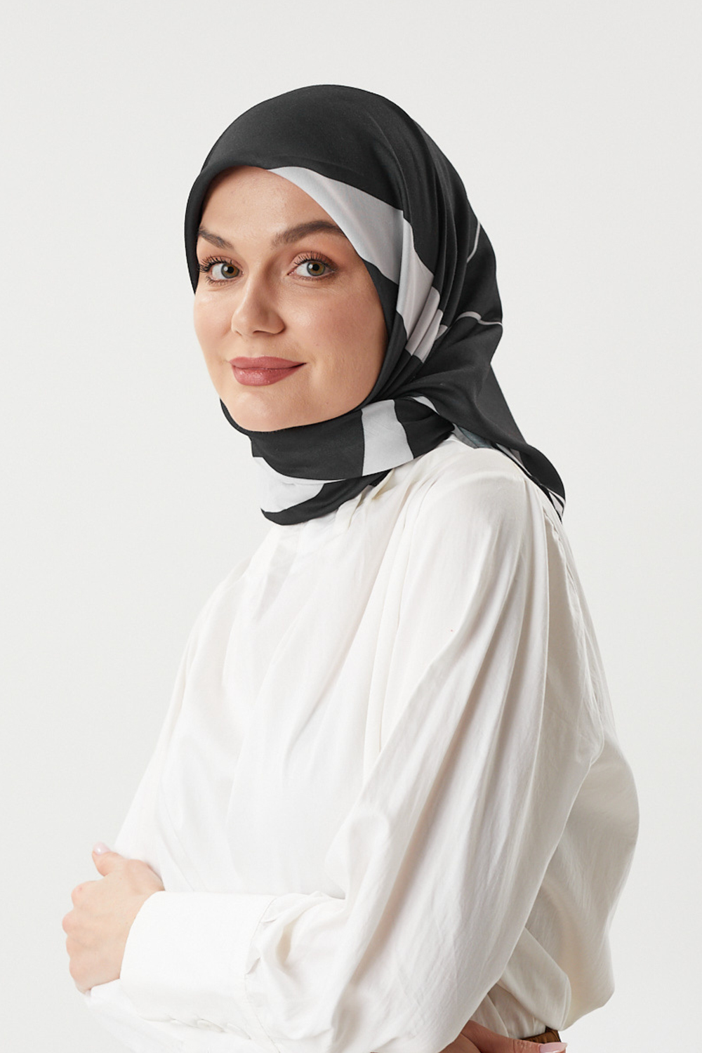 Siyah - Classic Soft Eşarp