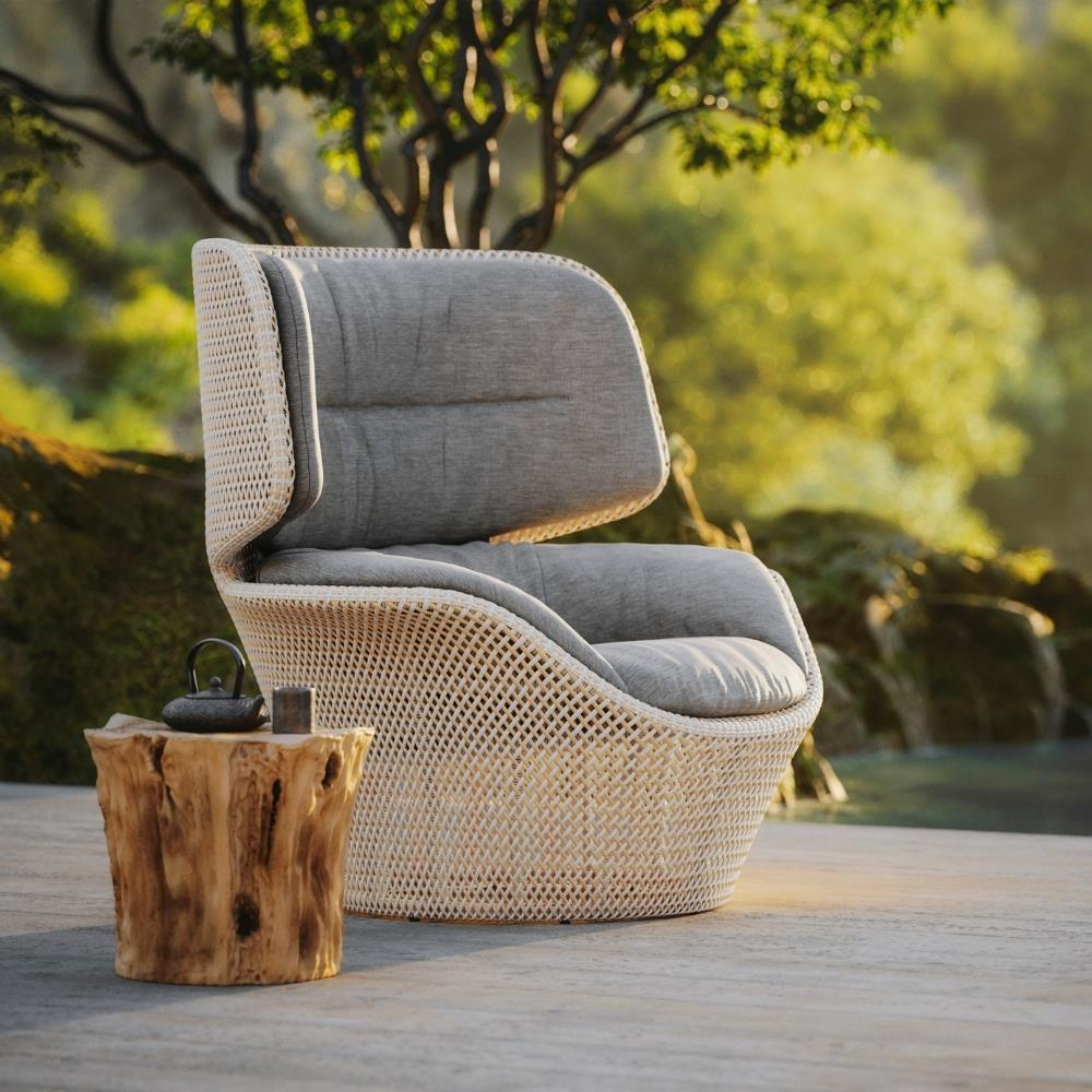 Dedon Seashell Grand Midnight Lounge Chair