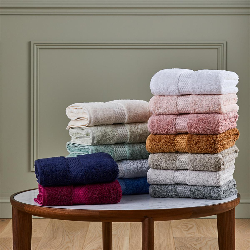Yves Delorme Etoile Blush Bath Towel