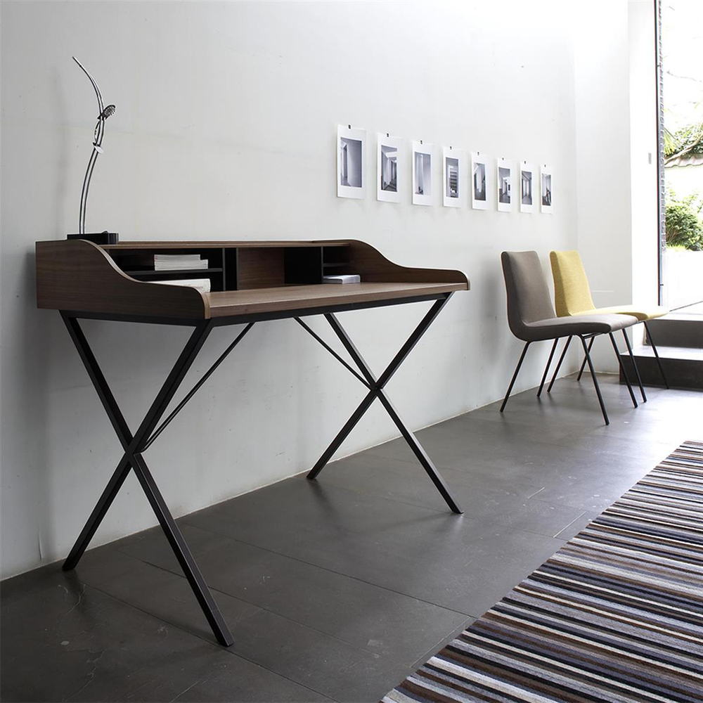 Ligne Roset Ursuline Walnut Çalışma Masası