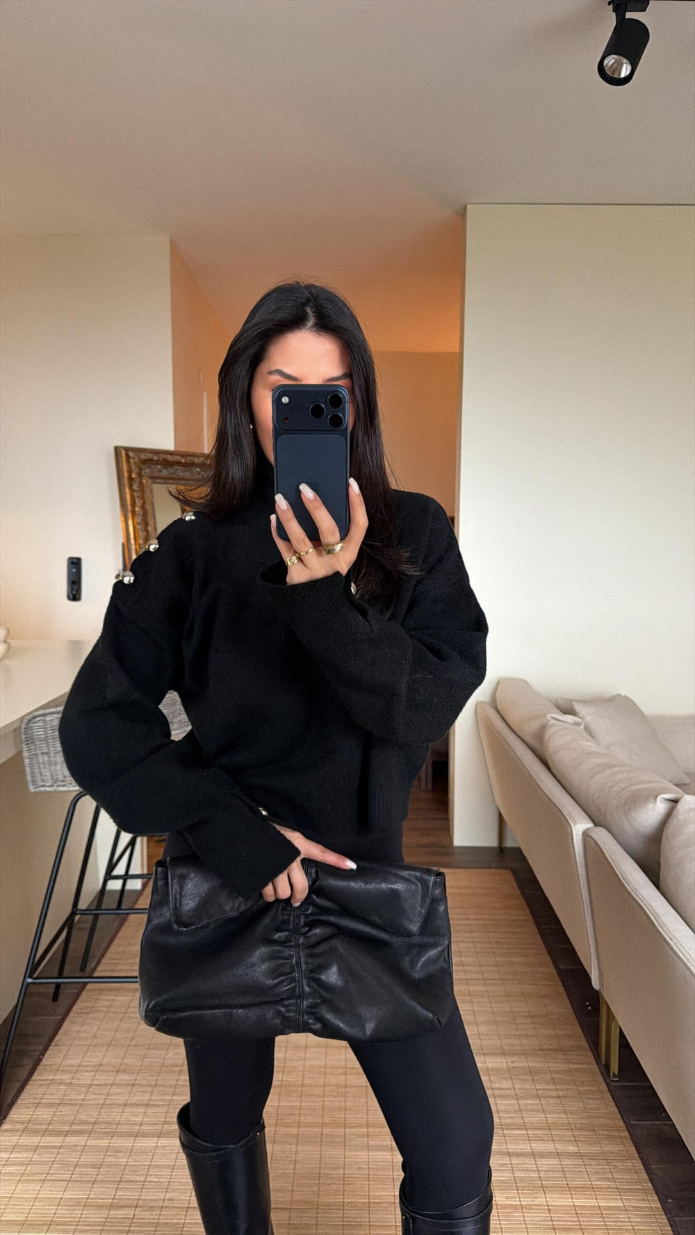 Siyah Veronica Kazak