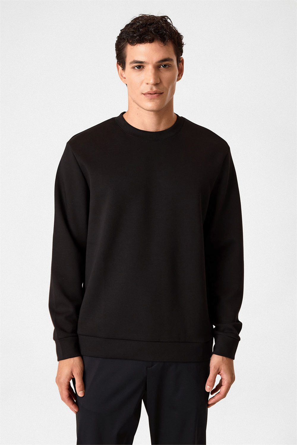 Bisiklet Yaka Siyah Sweatshirt