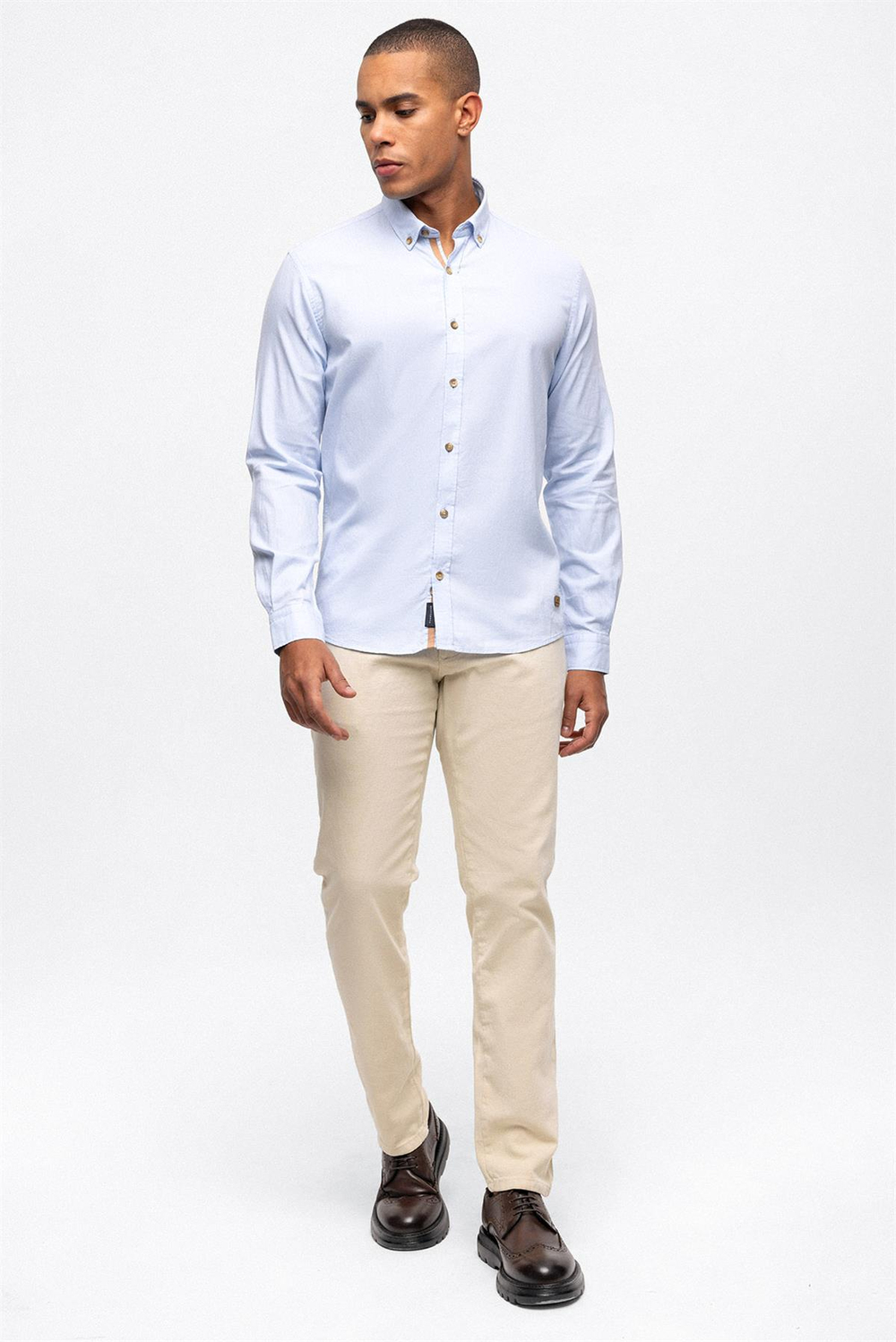 Açık Mavi Slim Fit %100 Pamuk Kolay Ütülenebilir Oxford Gömlek
