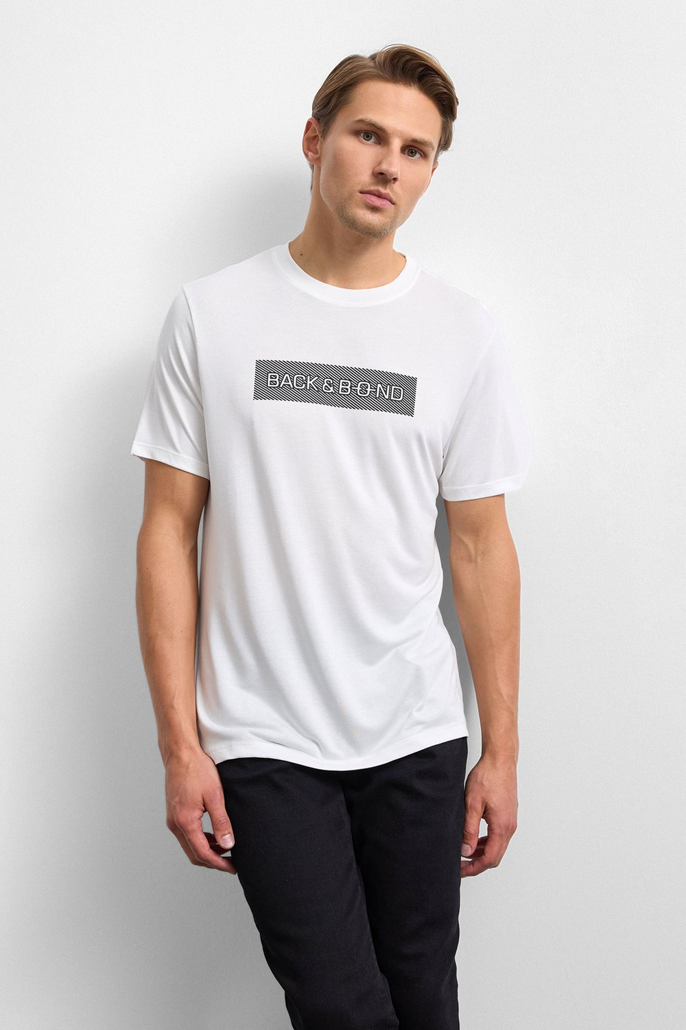 Ekru Regular Fit Bisiklet Yaka Tişört