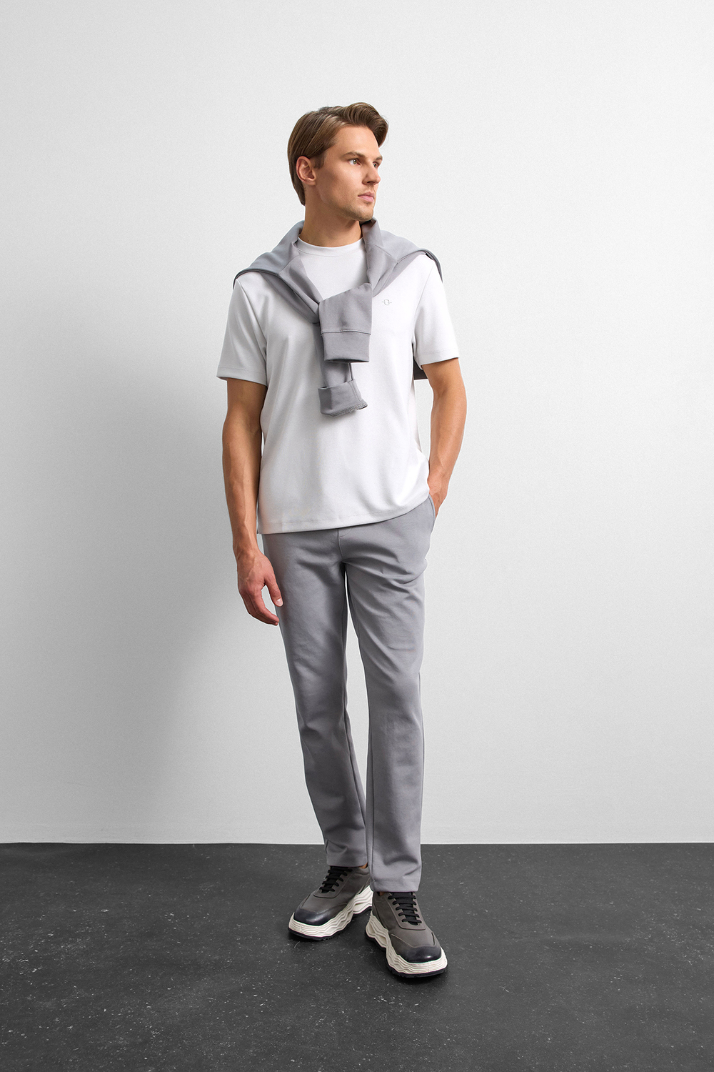 Gri Regular Fit Düz Paça Jogger Pantolon