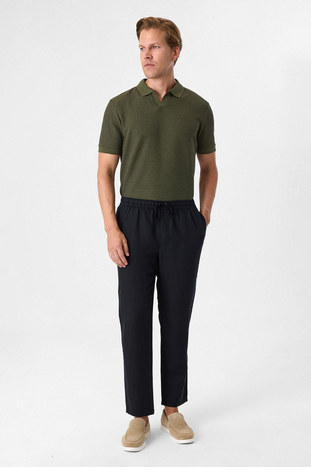 Beli Lastikli Rahat Kalıp Siyah Jogger Pantolon