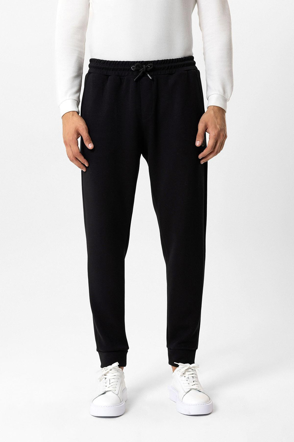 Siyah Beli Bağcıklı Jogger Pantolon