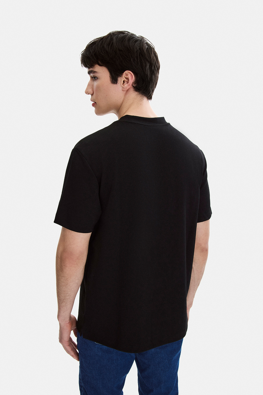 Siyah Regular Fit Basic Bisiklet Yaka Tişört