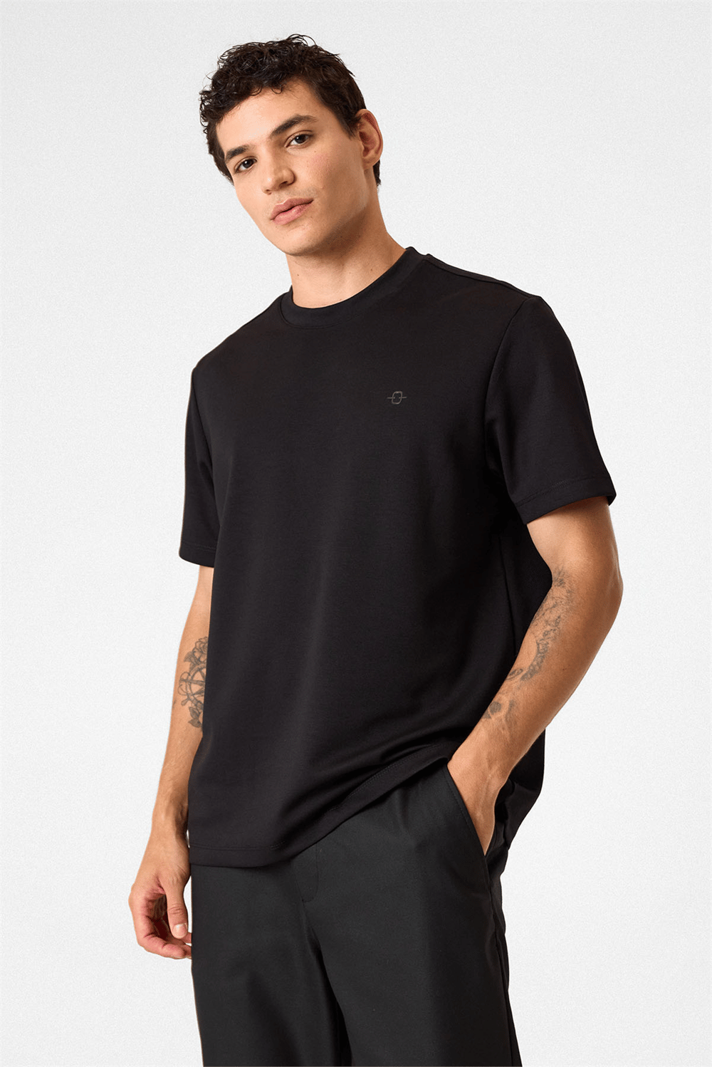 Siyah Regular Fit Basic Tişört