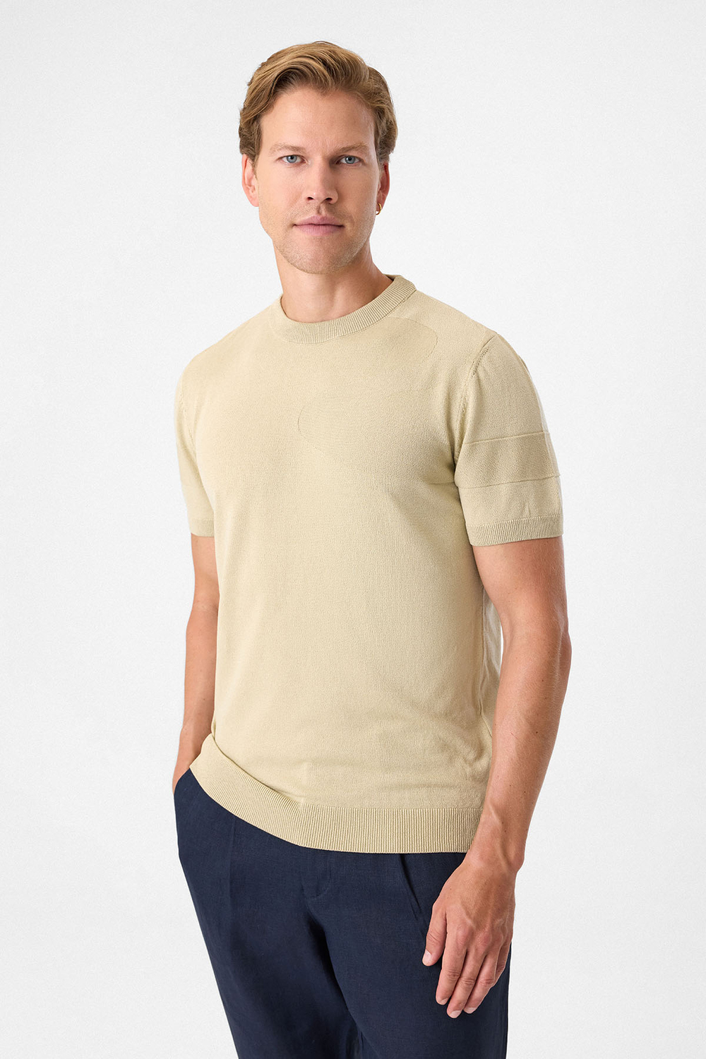 Regular Fit Bisiklet Yaka Triko Tişört