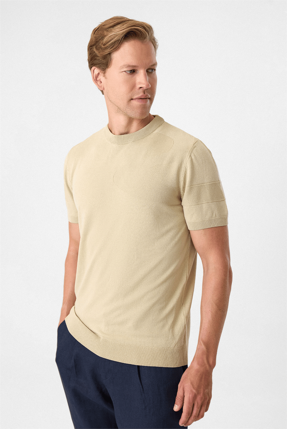 Regular Fit Bisiklet Yaka Triko Tişört