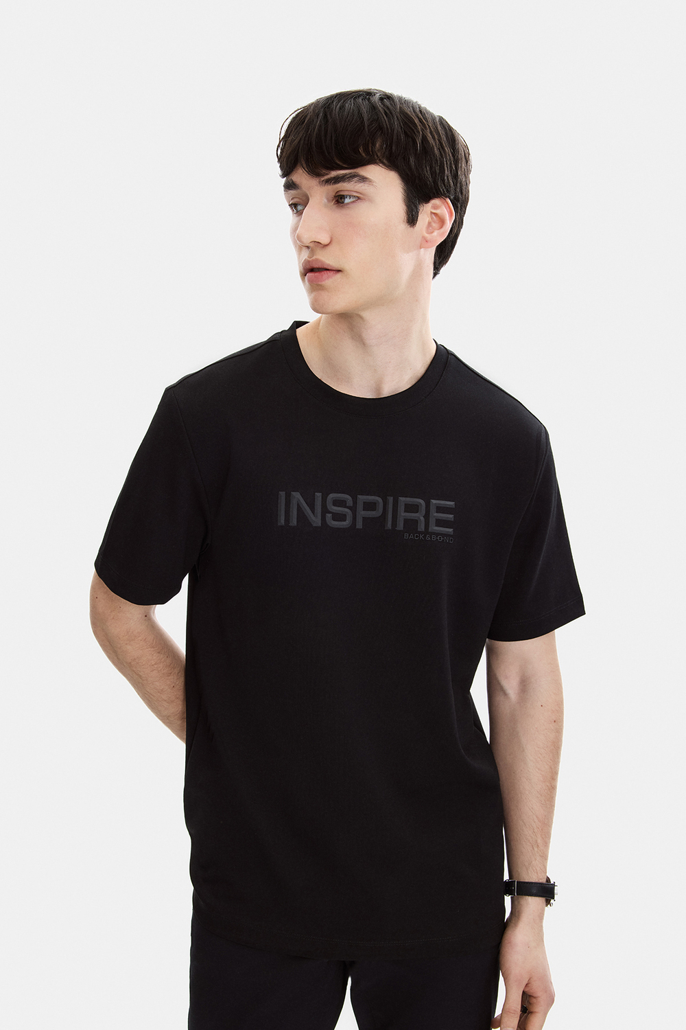 Siyah Regular Fit Bisiklet Yaka Tişört