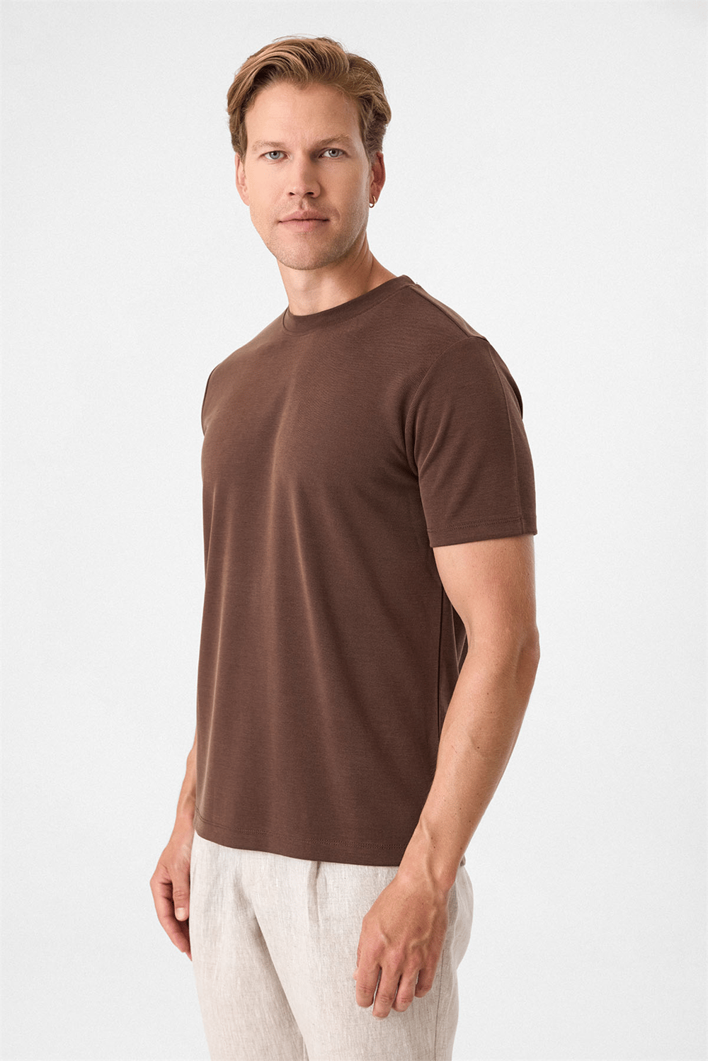 Kahve Regular Fit Bisiklet Yaka Tişört