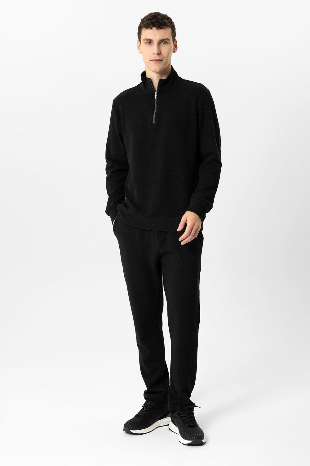 Siyah Regular Fit Dik Yaka Yarım Fermuarlı Sweatshirt