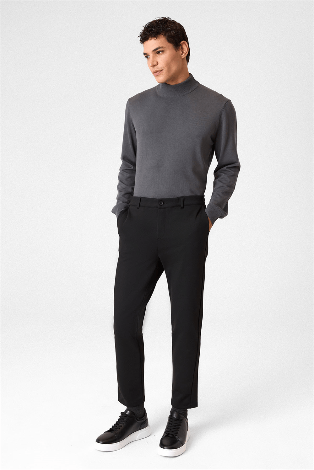 Siyah Regular Fit Diagonel Pantolon