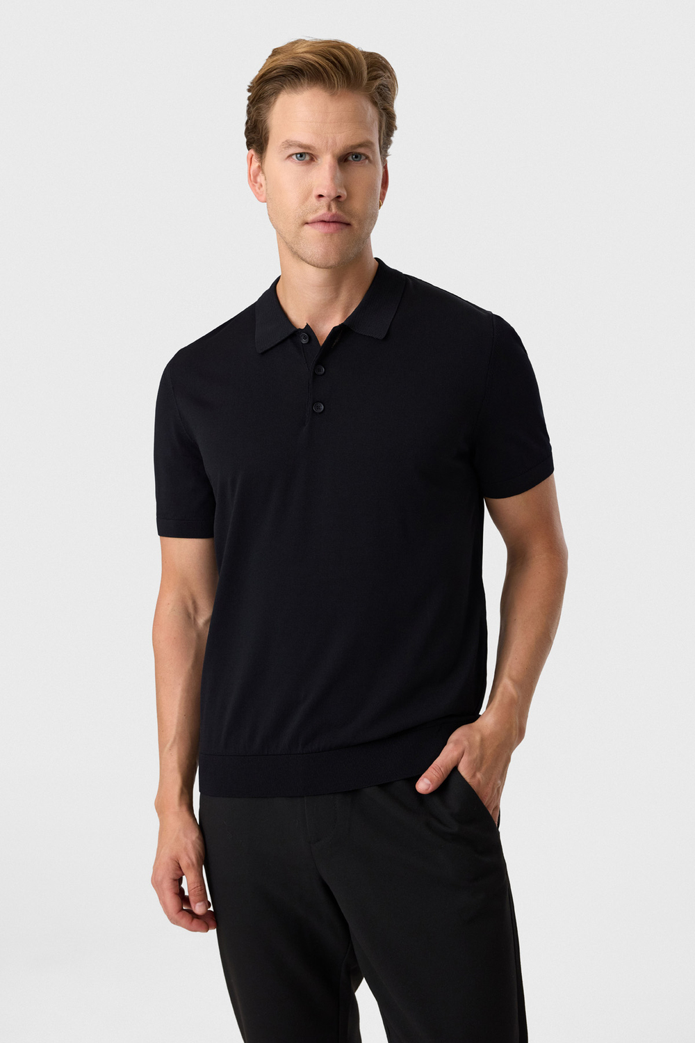 Regular Fit Düğmeli Siyah Polo Yaka Tişört