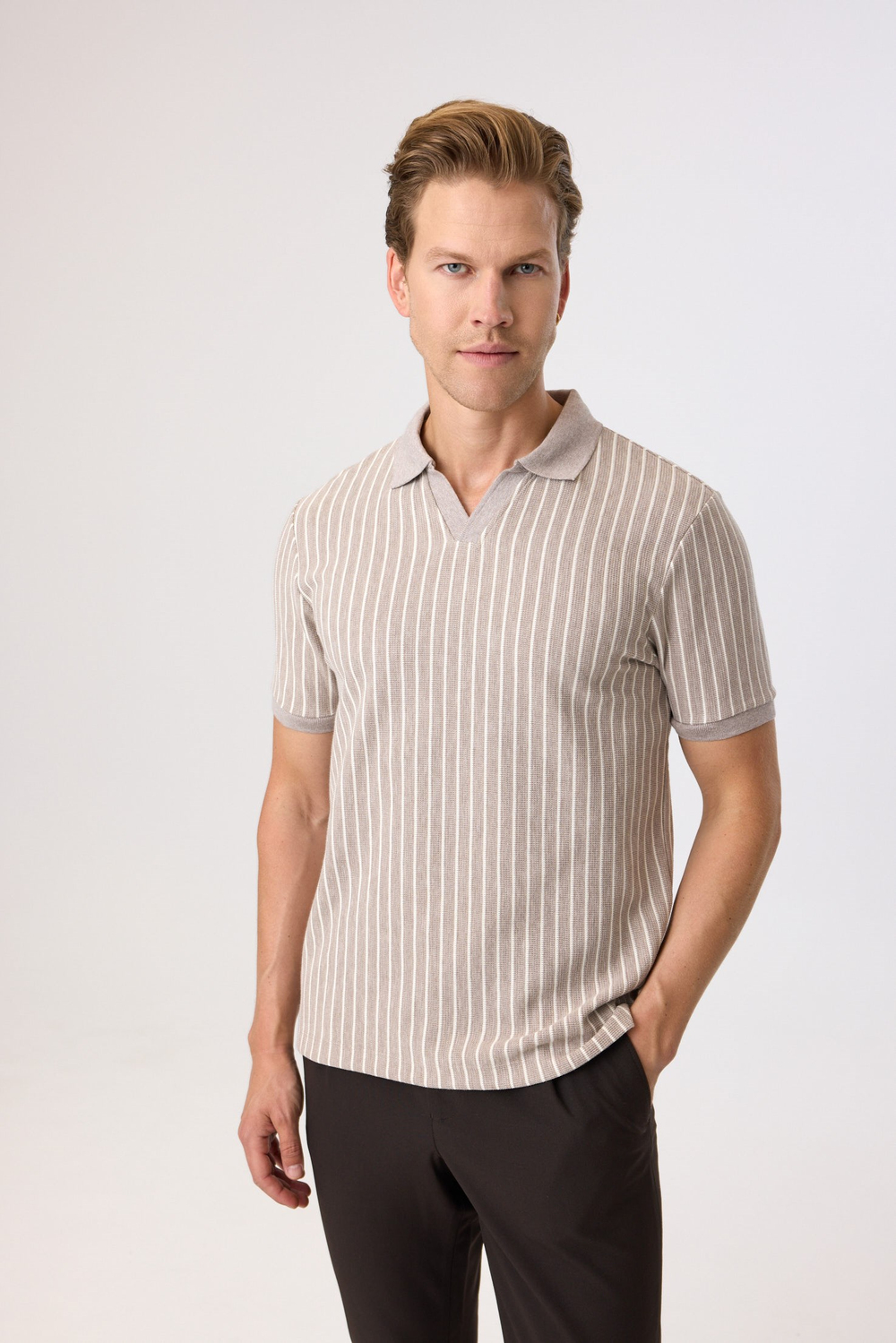 Regular Fit Vizon Düğmesiz Polo Yaka Tişört