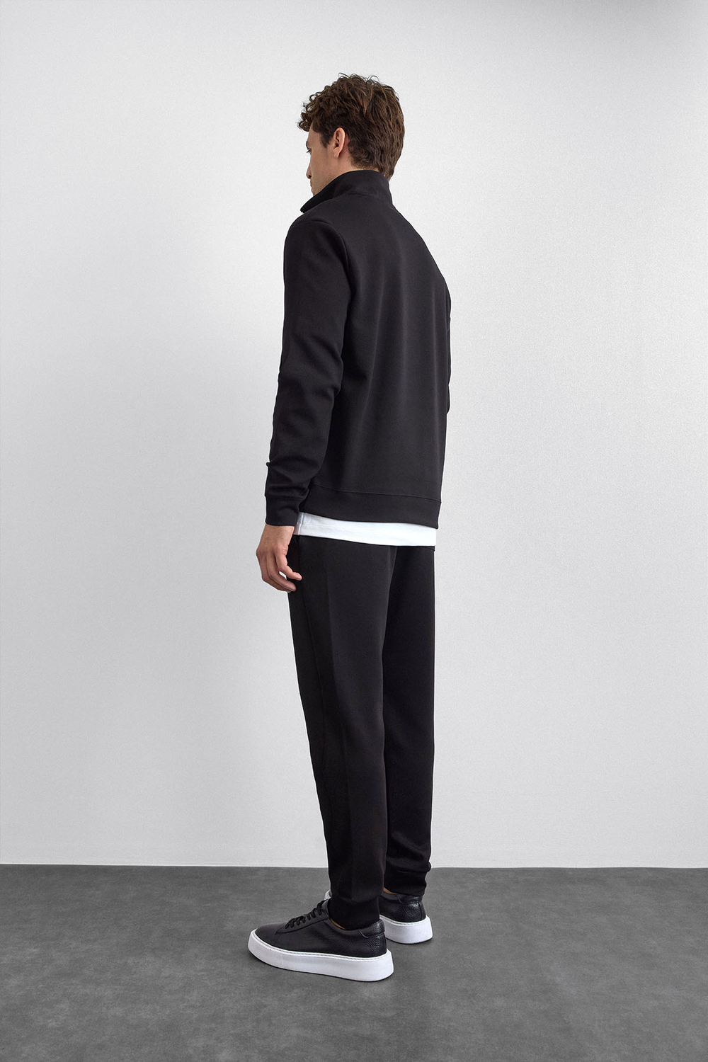 Siyah Regular Fit Dik Yaka Yarım Fermuarlı Sweatshirt