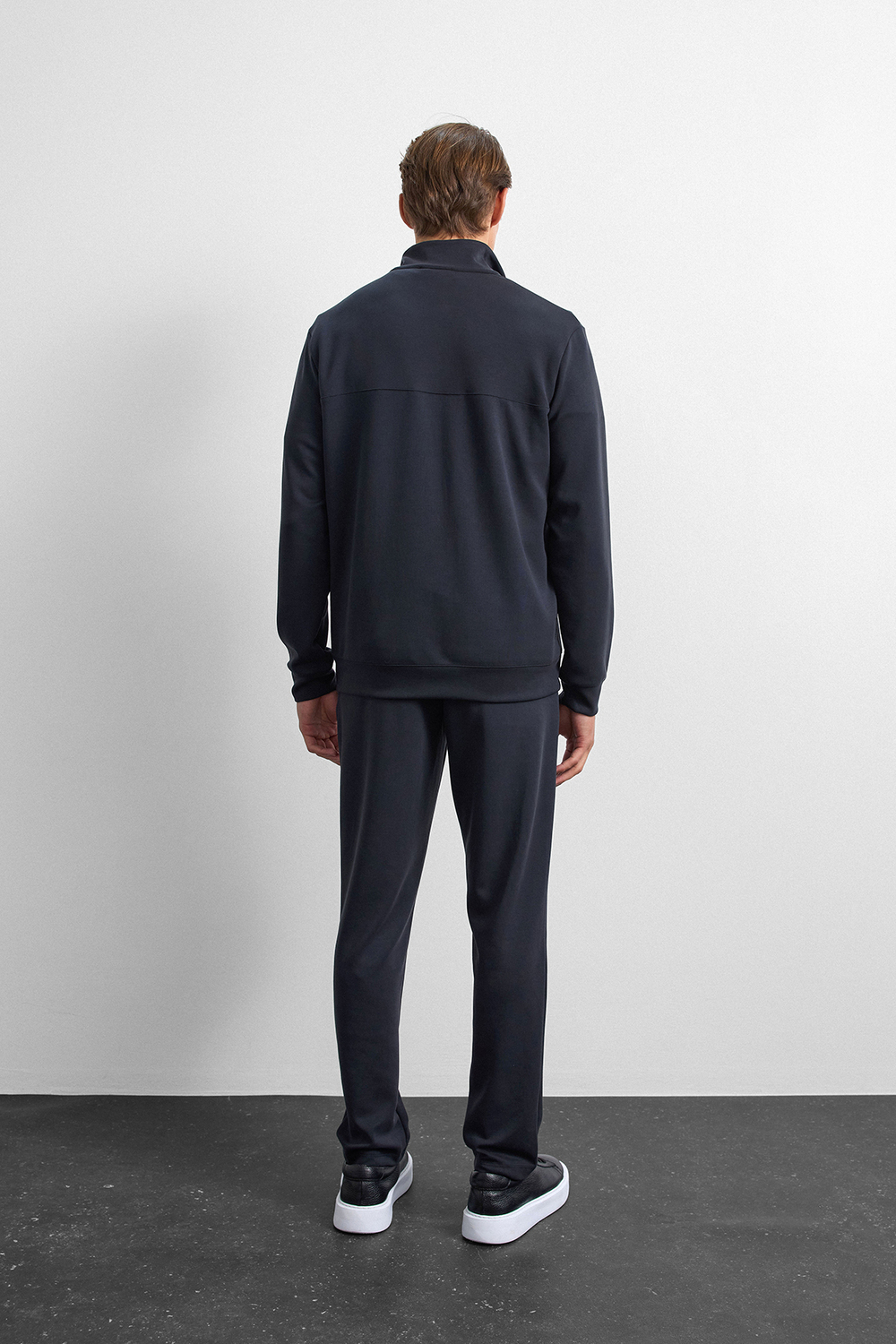 Siyah Regular Fit Yarım Fermuarlı Sweatshirt