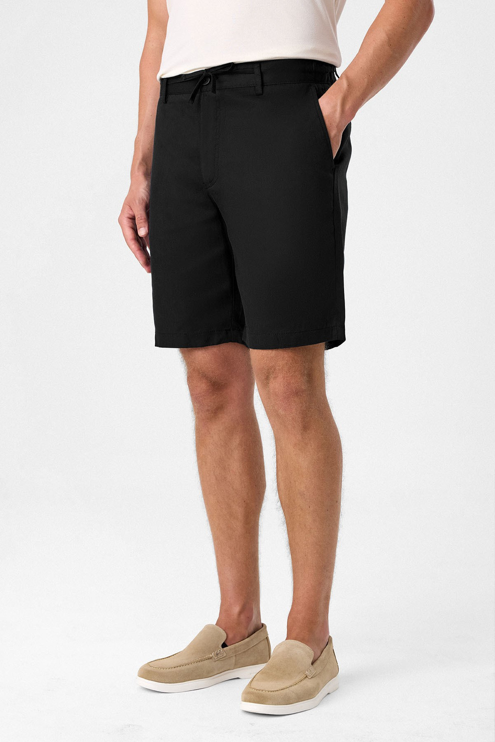 Siyah Regular Fit Keten Şort