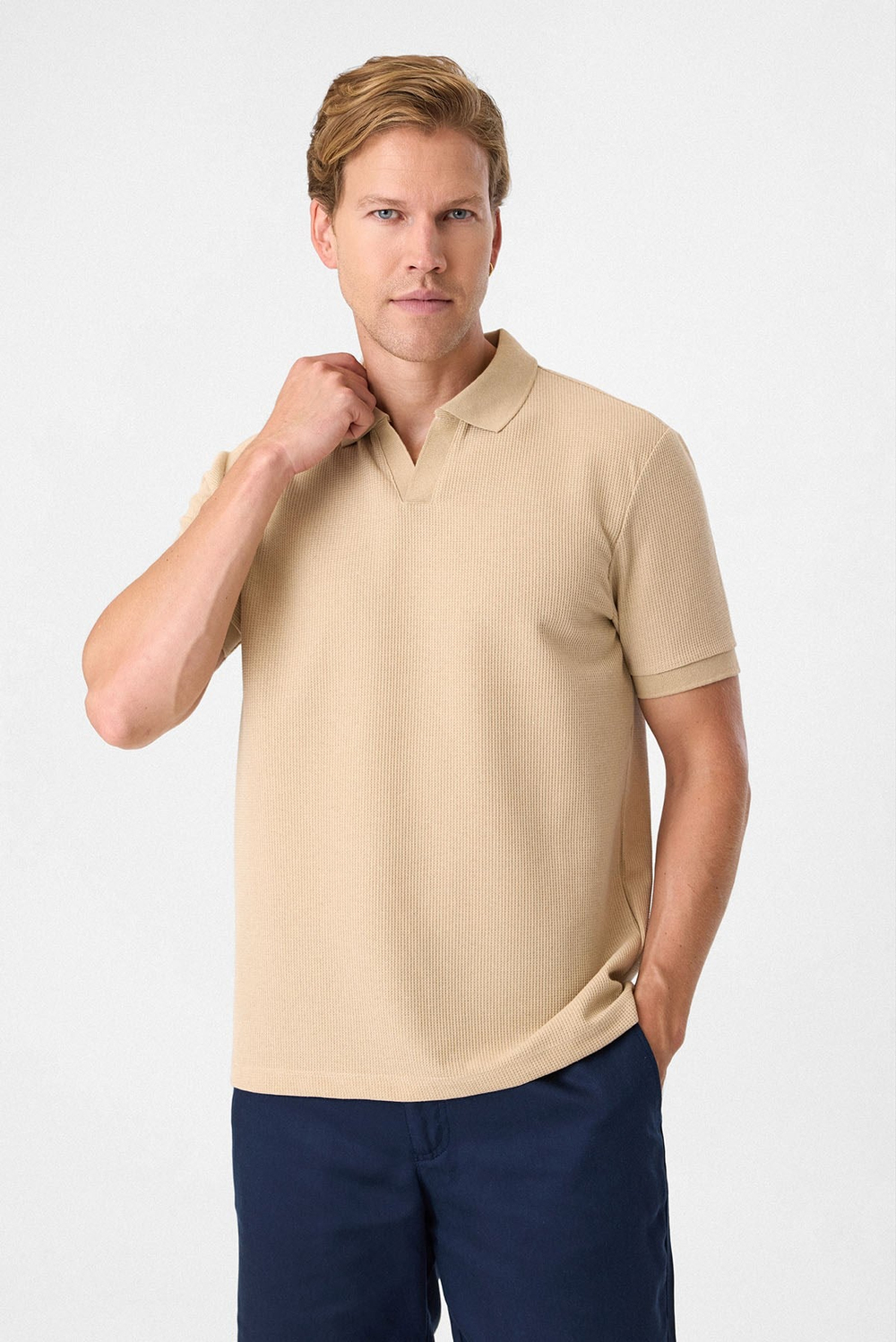 V PATLI POLO YAKA WAFFLE T-SHIRT