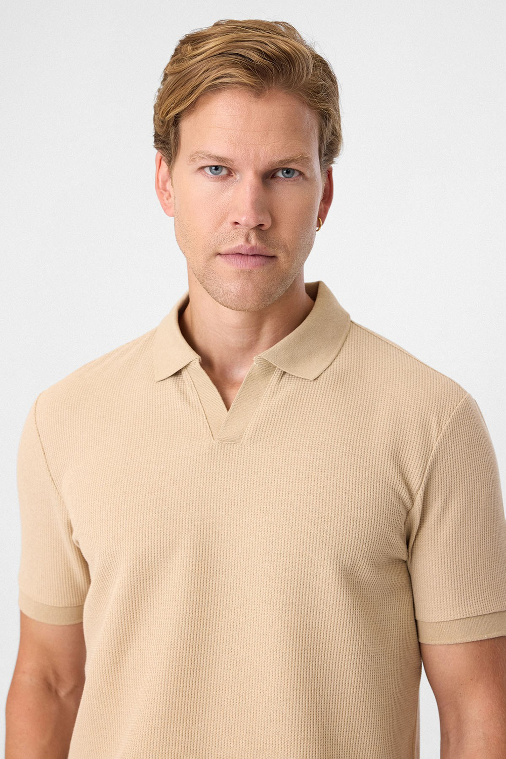 V PATLI POLO YAKA WAFFLE T-SHIRT
