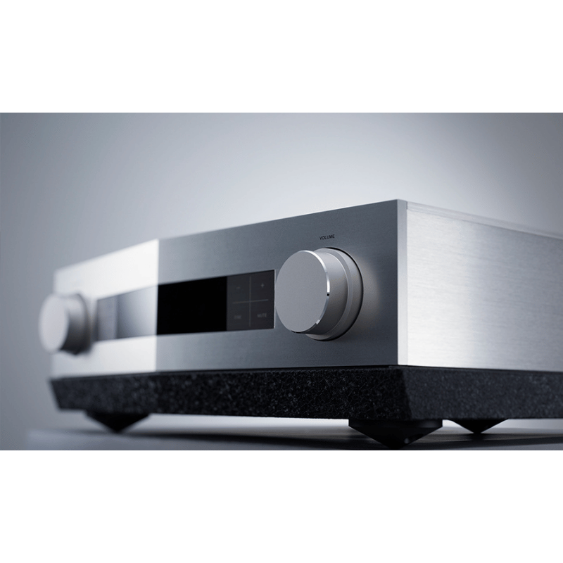 TAD-C700 Solid State PRE Amplifier