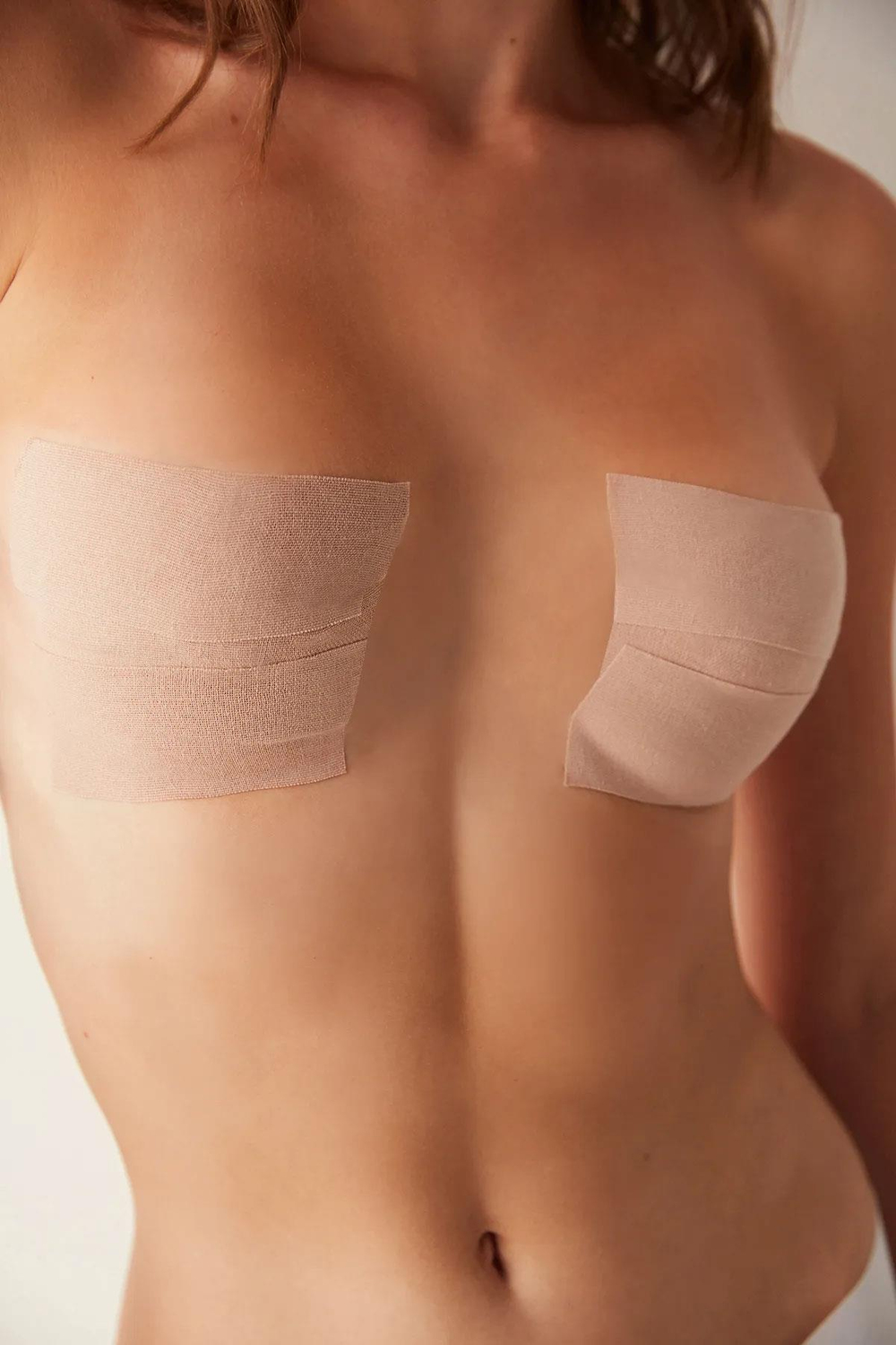 Gögüs Ucu Kapatıcı Gizleyici, Dikleştirici ve Şekillendirici Yapışkanlı Bant