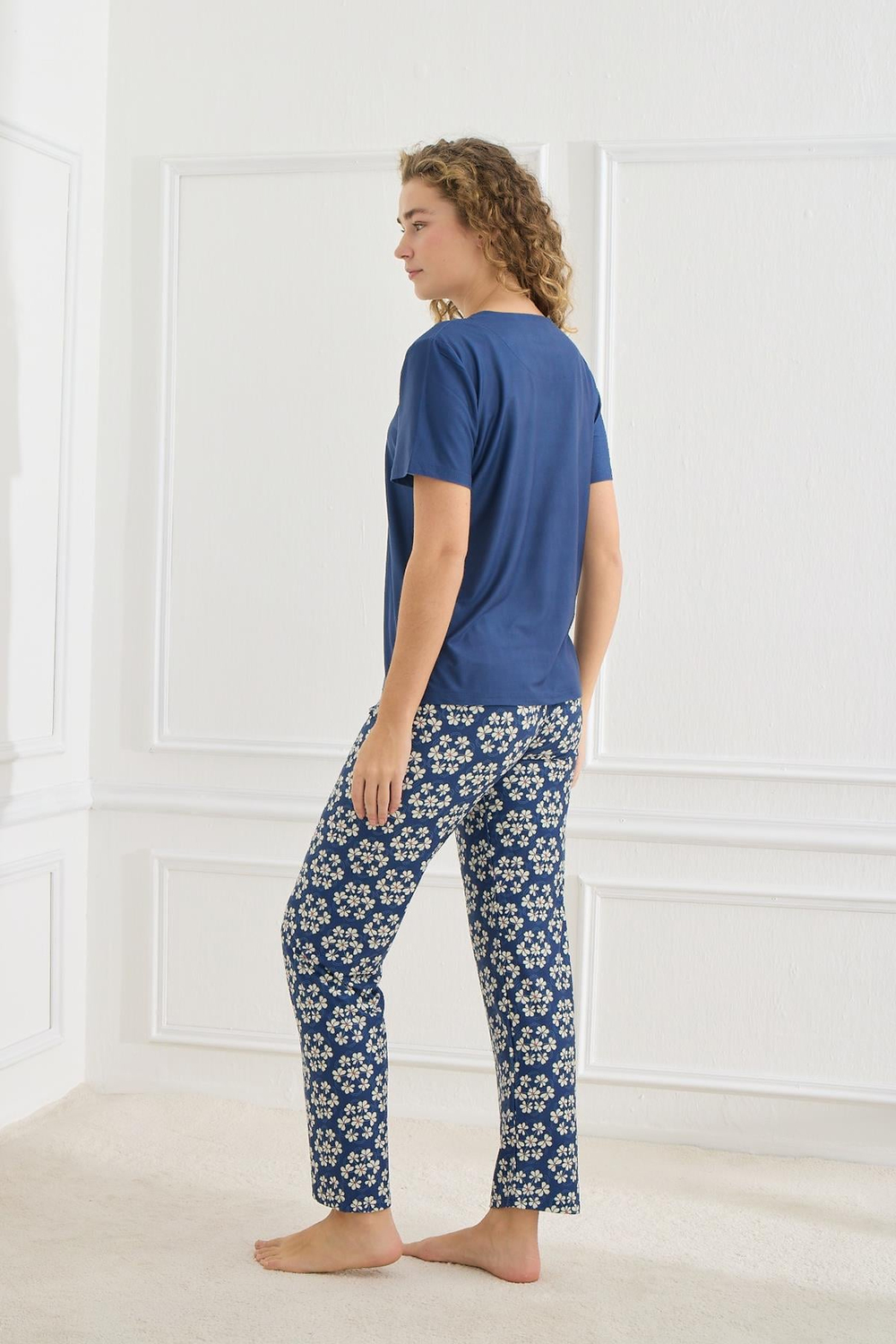 Kadın Çiçek Desenli Bisiklet Yaka Pijama Takım | Lacivert  30102-963