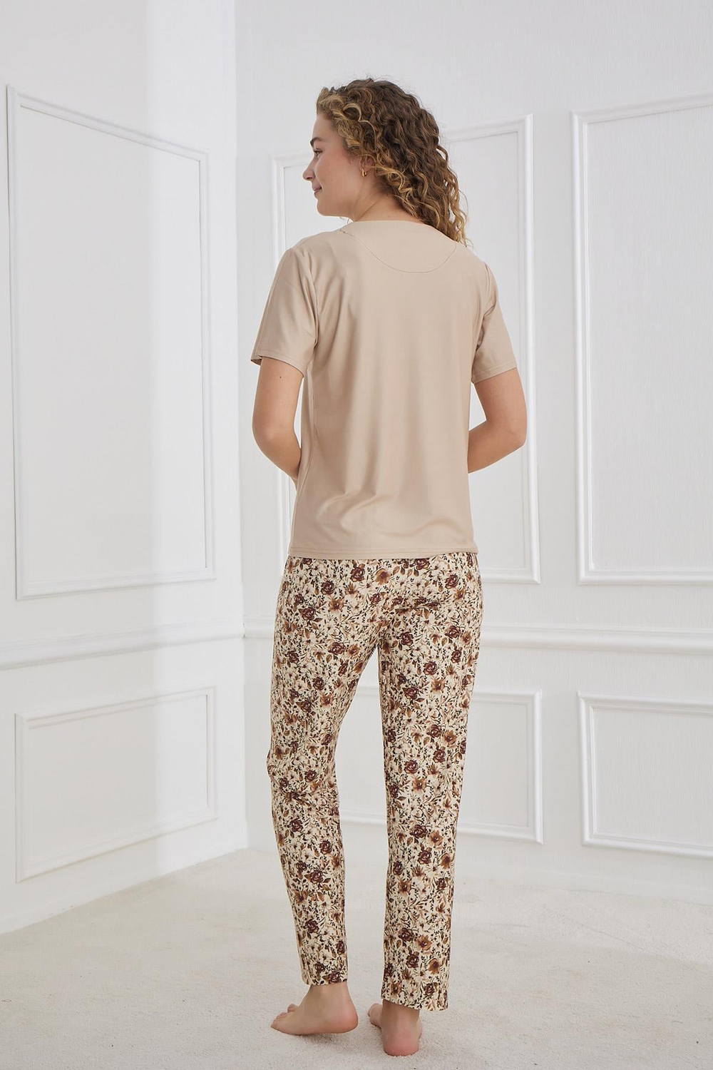 Kadın Desenli Bisiklet Yaka Kısa Kollu  Pijama Takım | Kahverengi 30102-1173