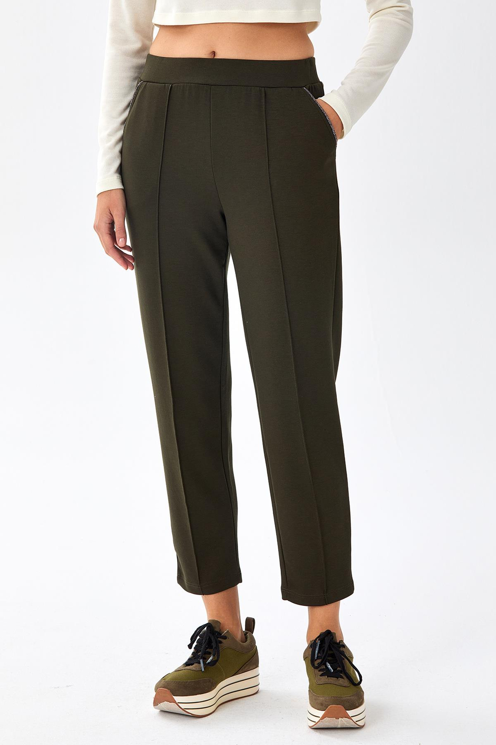 Beli Lastikli Cepleri Taş Şerit Detaylı Pantolon 256-2107