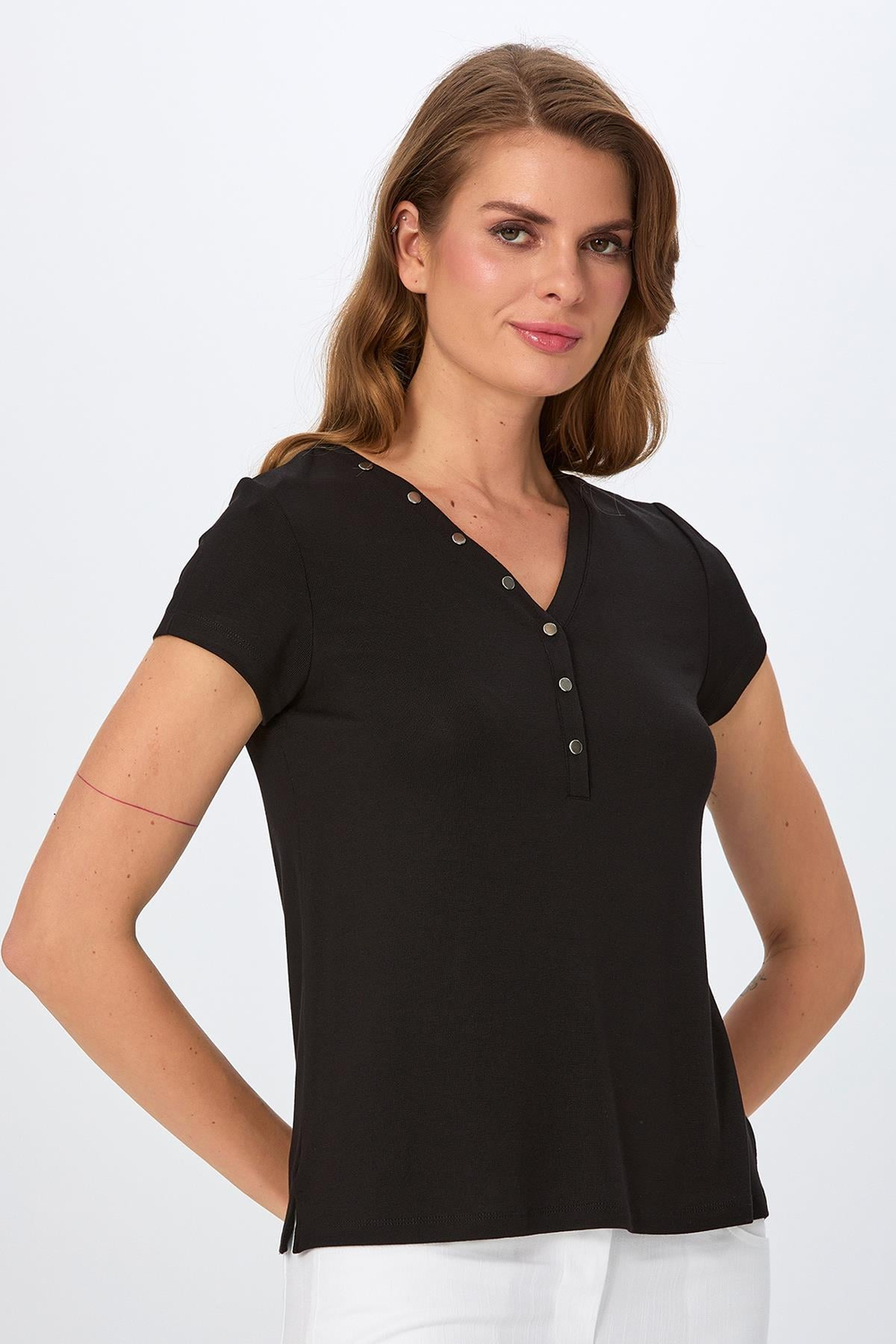 V Yaka Önü Çıtçıtlı Kısa Kol Bluz 026-1008