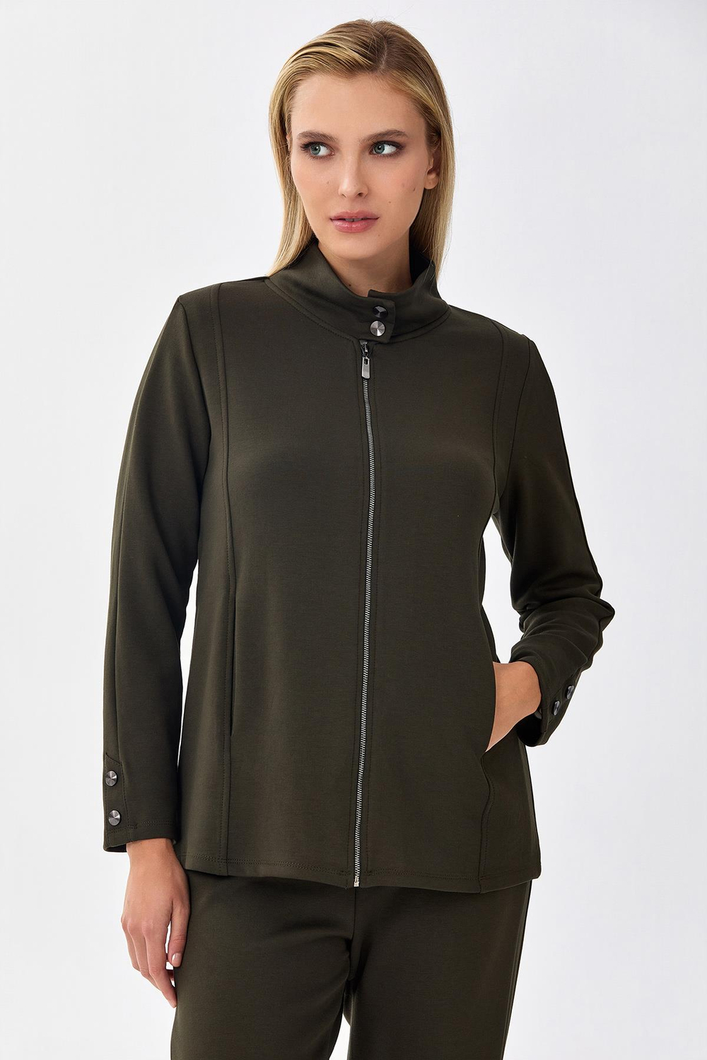 Yakası Çıtçıtlı Önü Fermuarlı S-Shirt 256-2116