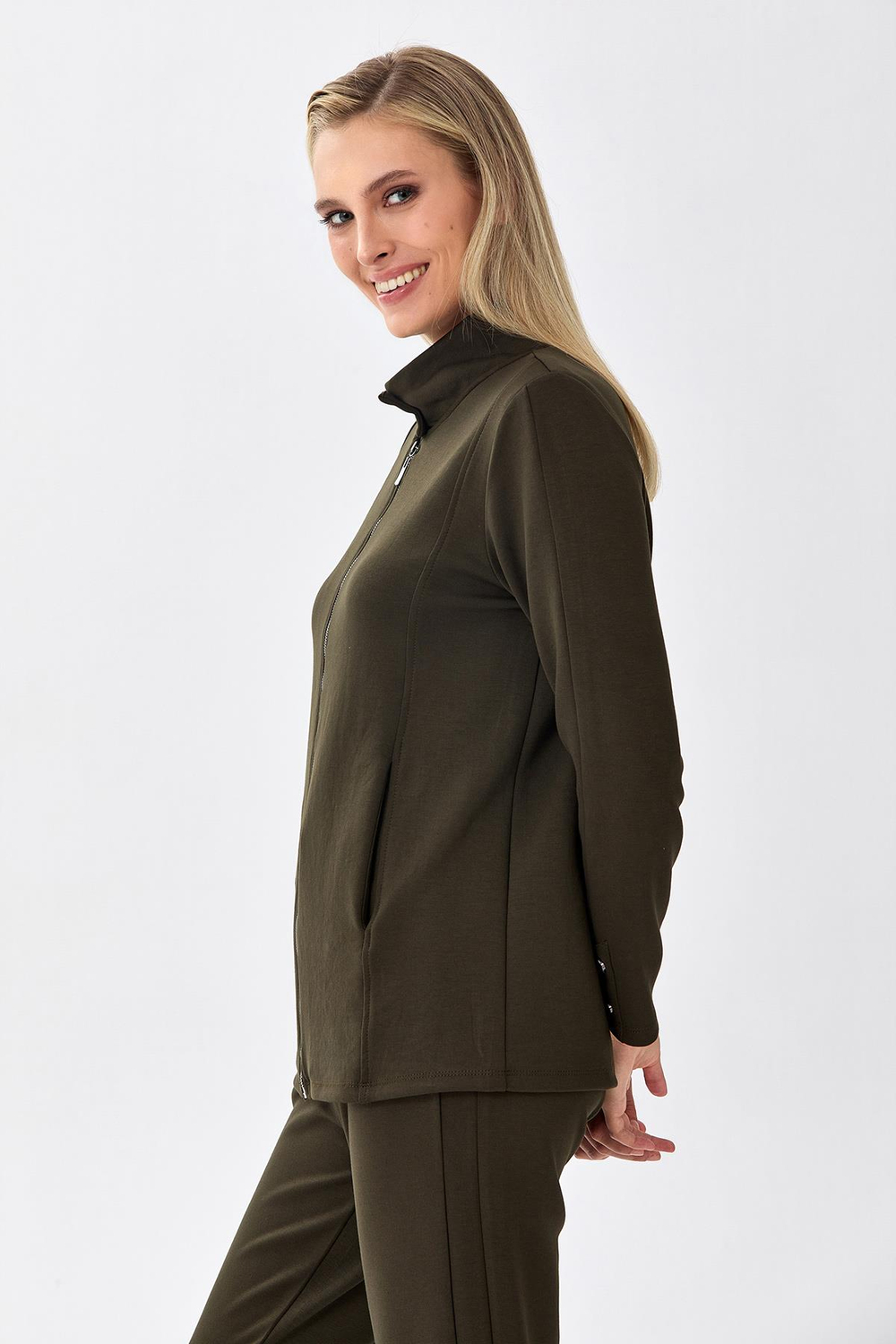 Yakası Çıtçıtlı Önü Fermuarlı S-Shirt 256-2116